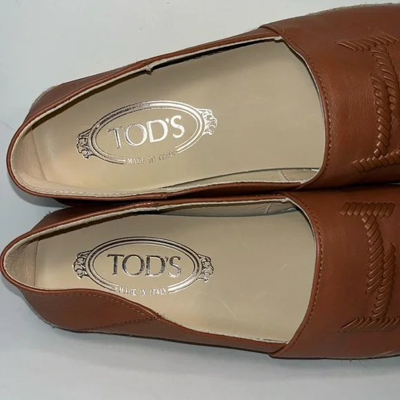 Tod’s Light Brown Leather Whipstitched Espadrilles